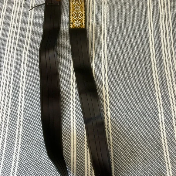 Black and Yellow Floral Strap - Picture 6 of 9